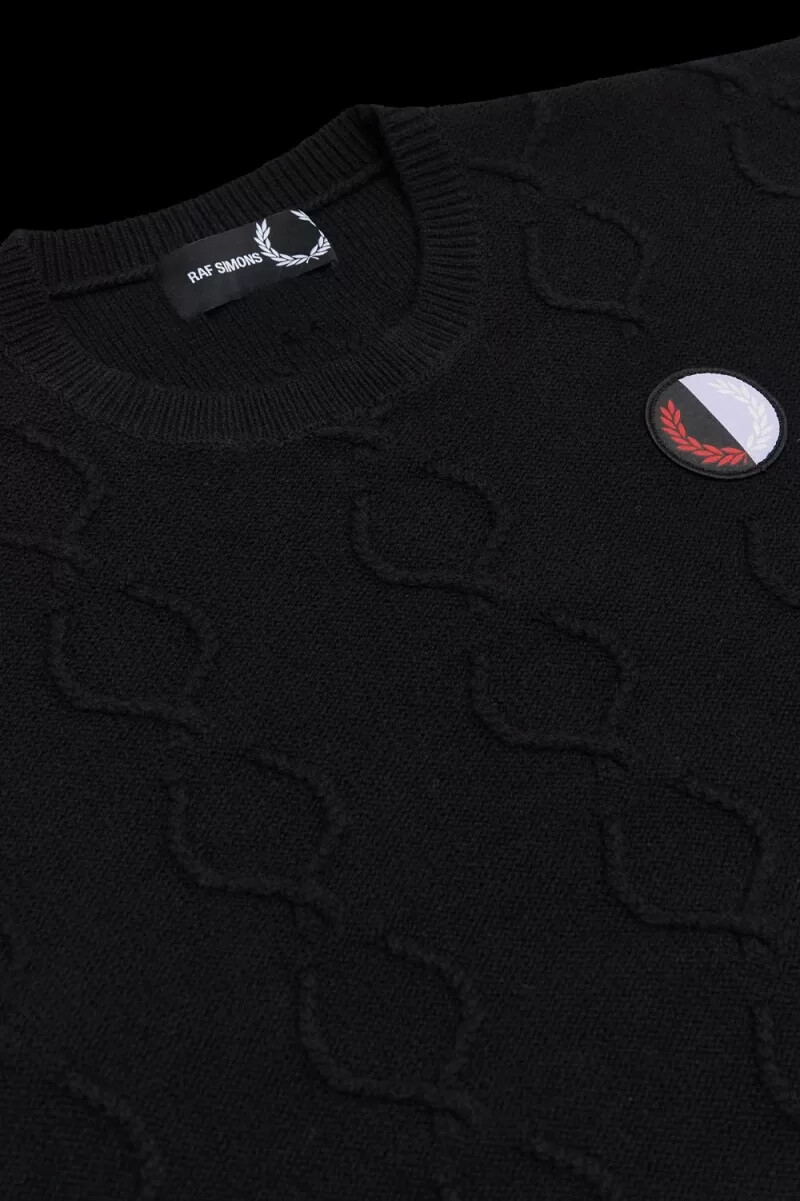fred perry oversized laurel wreath mens jumper black