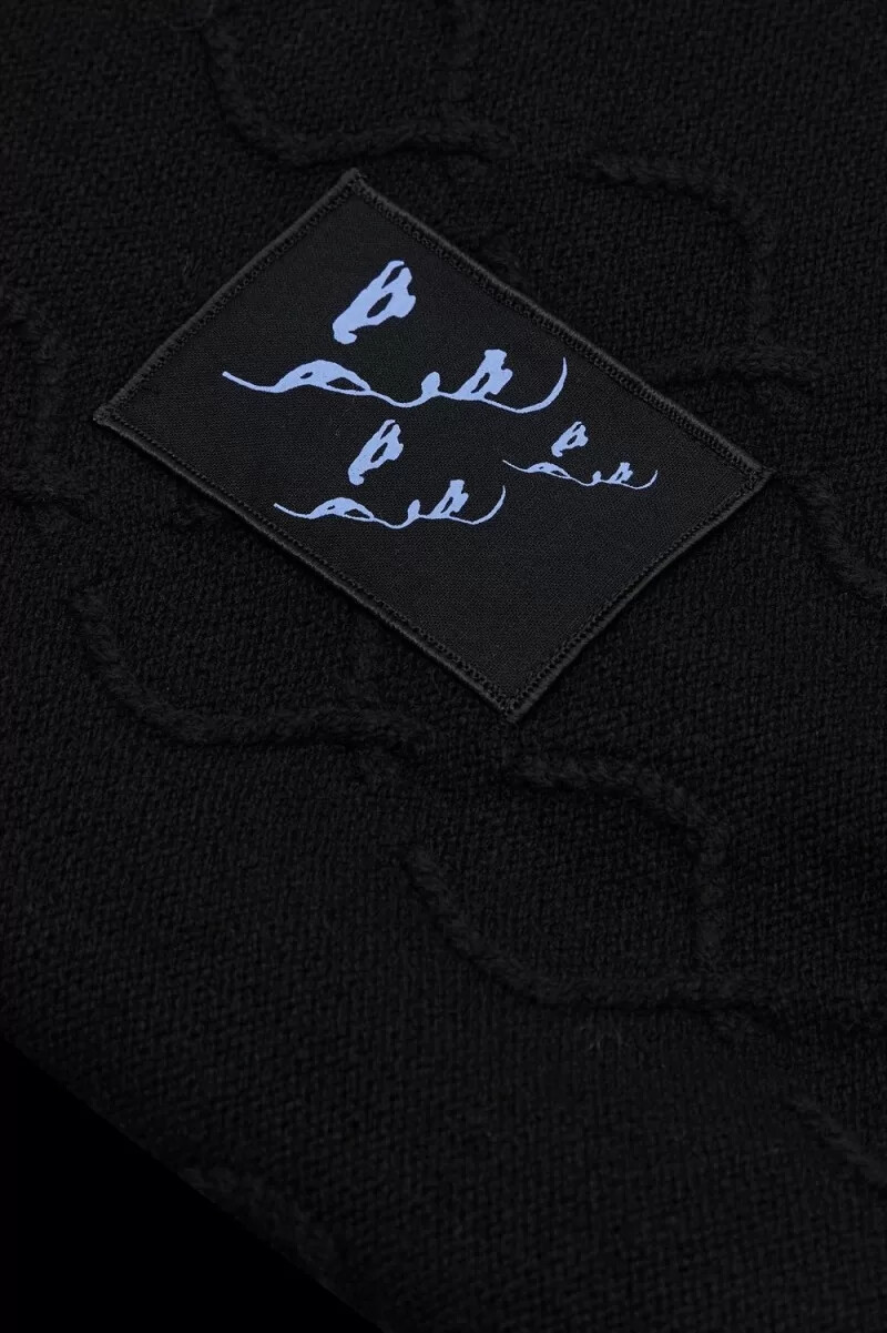 fred perry oversized laurel wreath mens jumper black