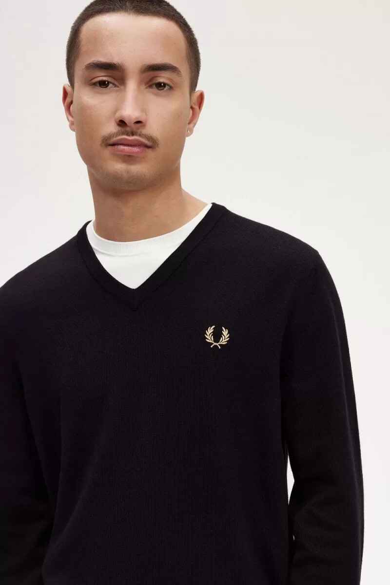 fred perry classic v-neck mens jumper black