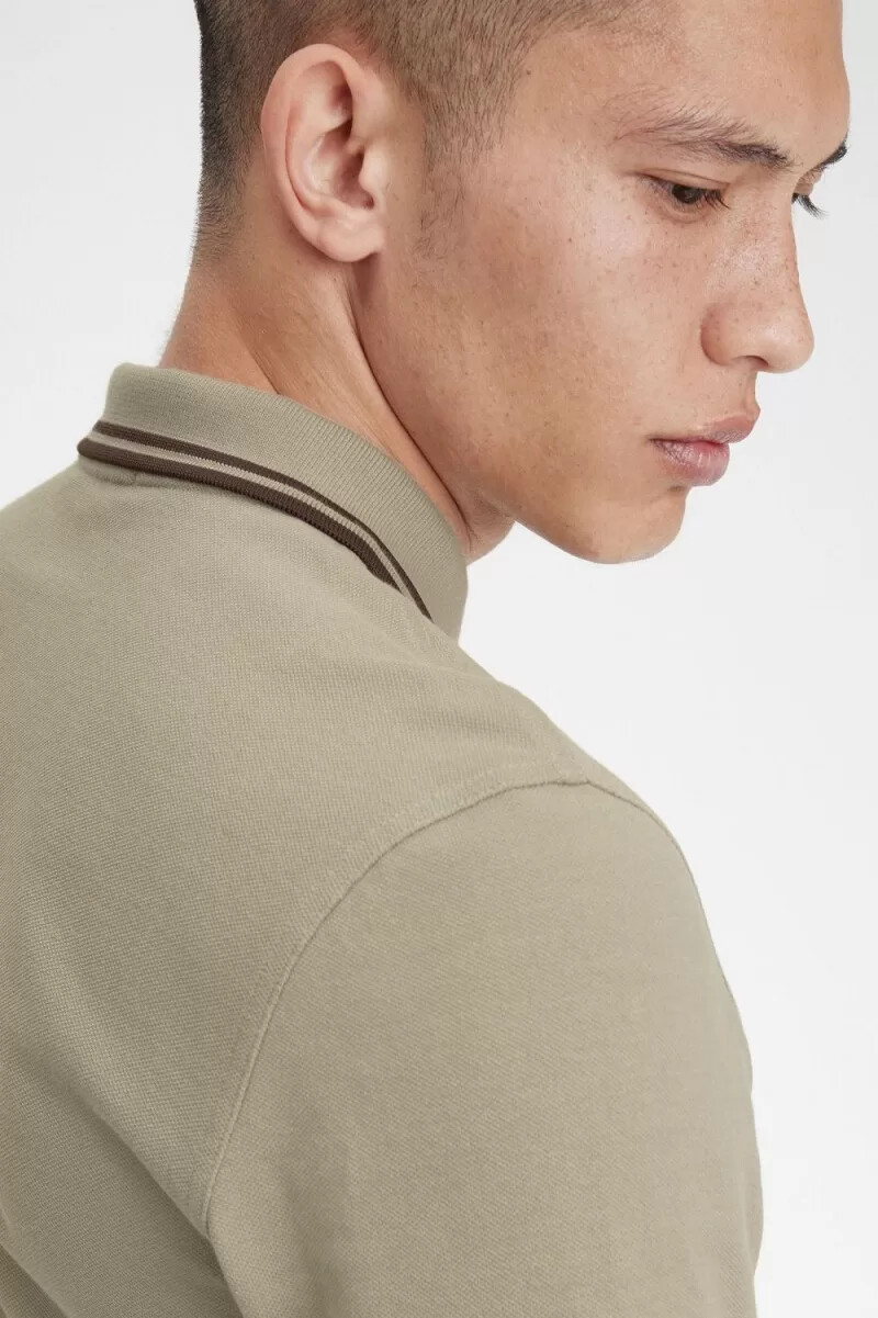 fred perry m3636 mens shirt warm grey dark red