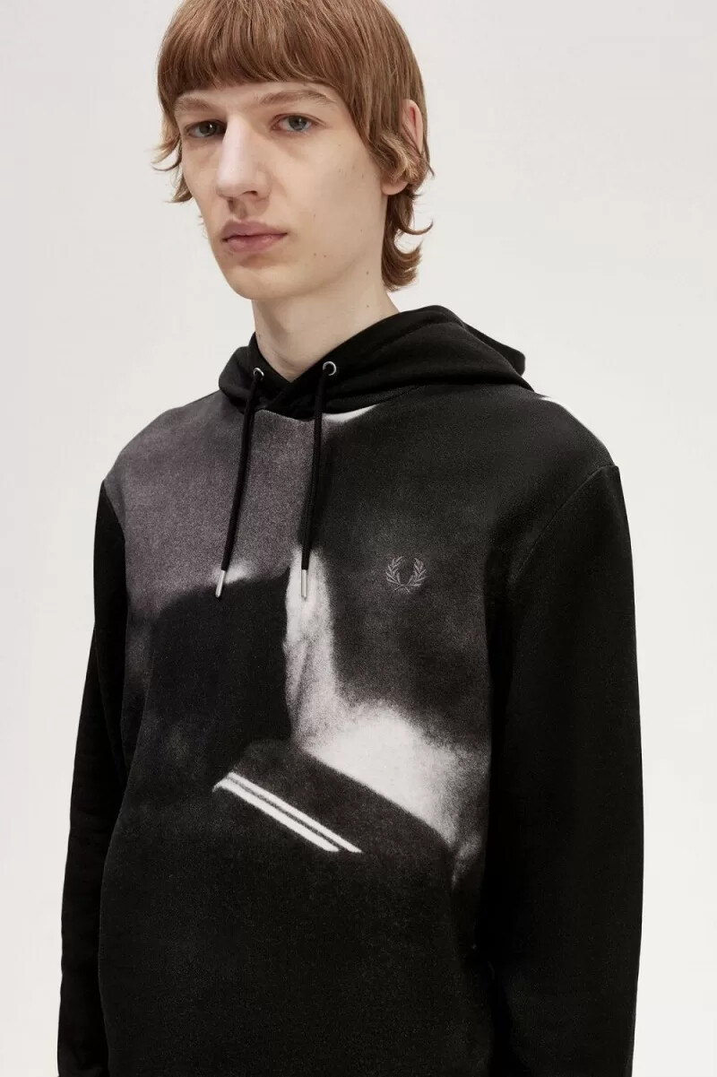 fred perry rave graphic hooded mens sweatshirts black