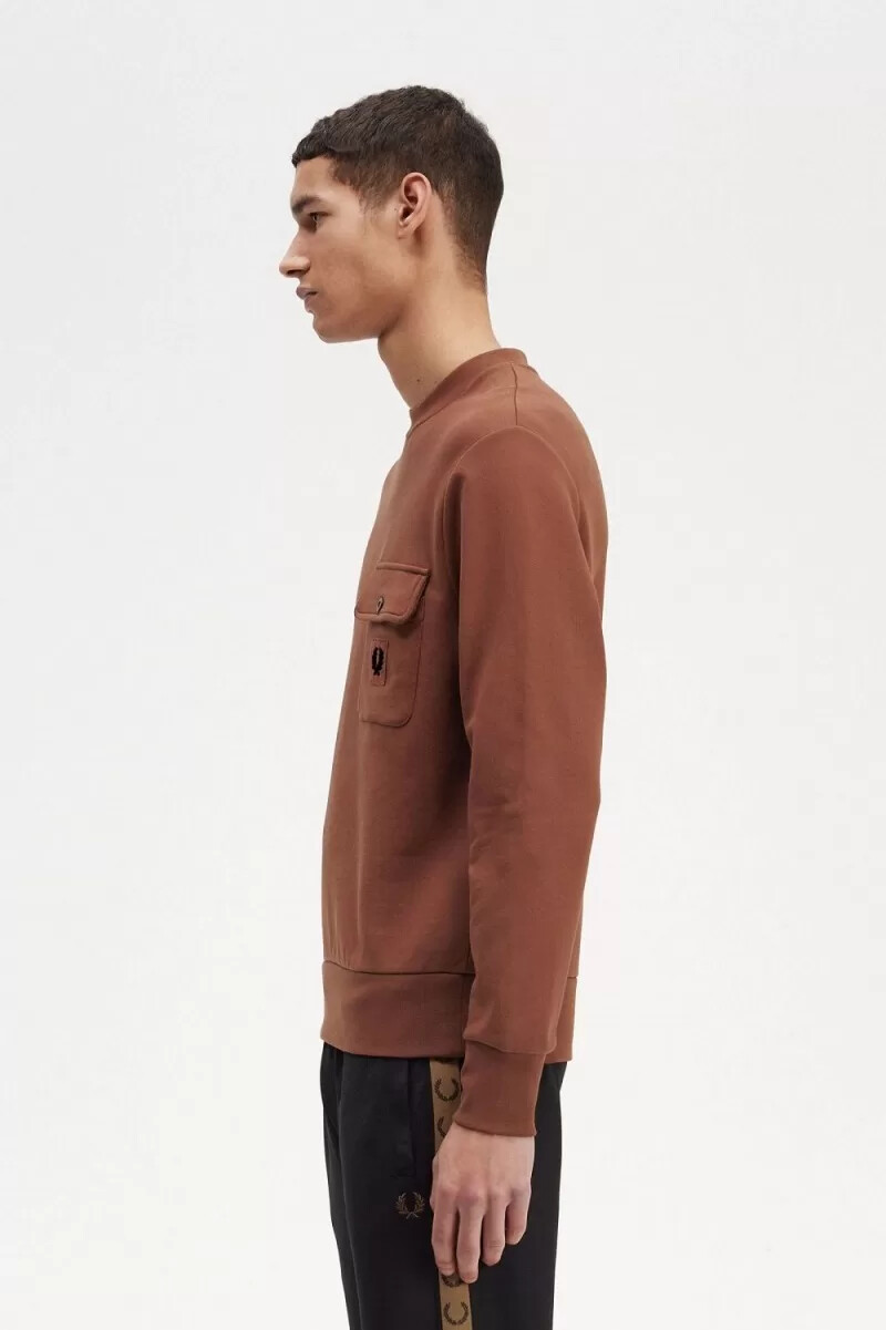 fred perry badge detail crew neck mens sweatshirts whisky brown