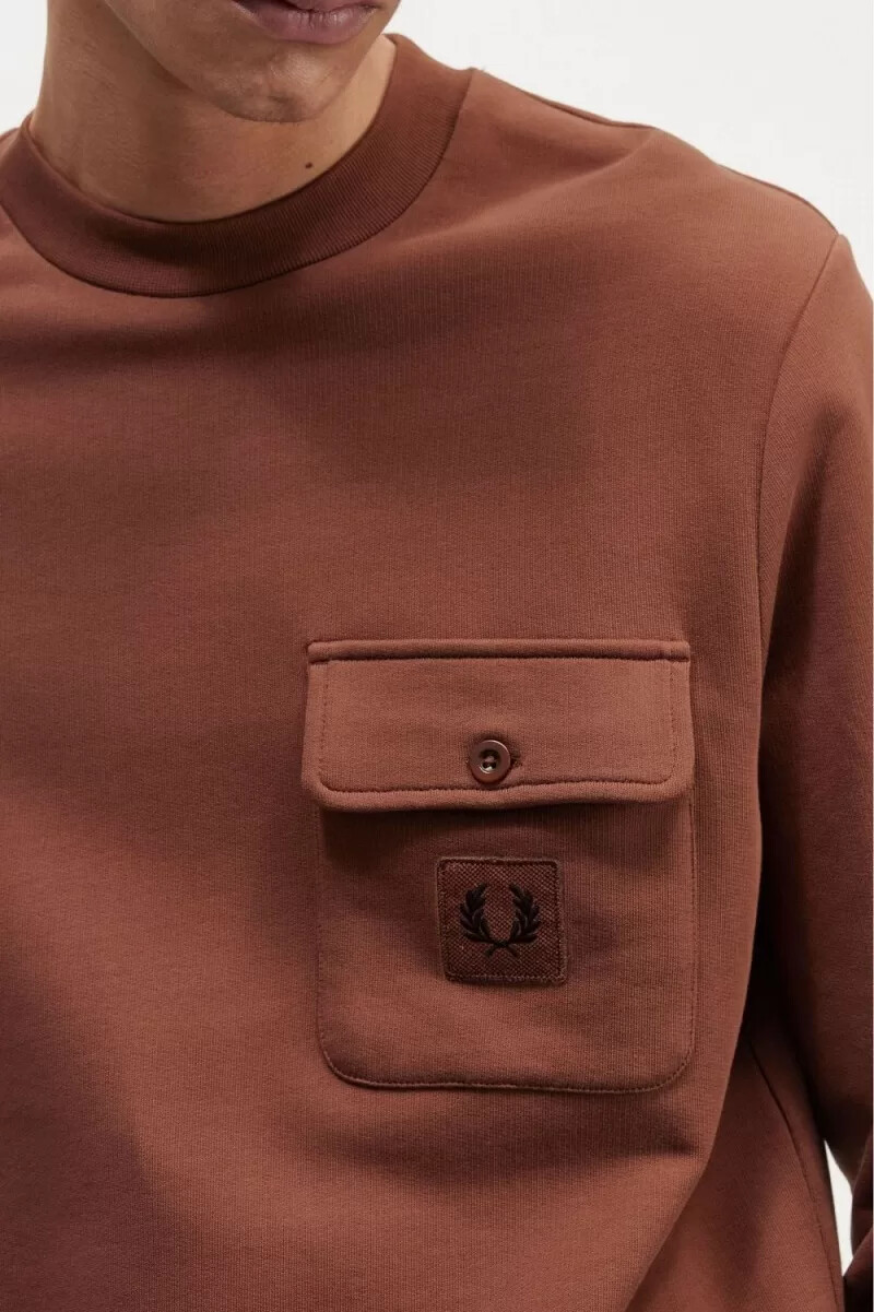 fred perry badge detail crew neck mens sweatshirts whisky brown