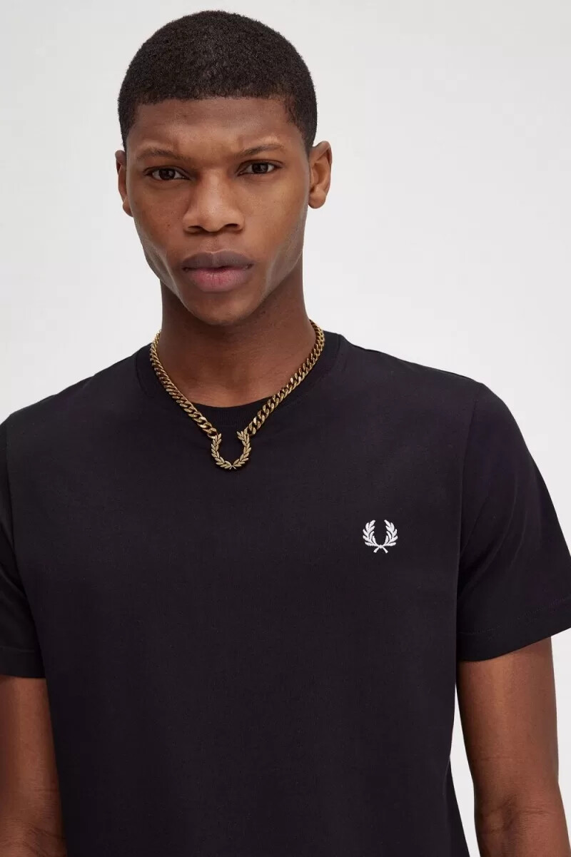 fred perry chunky laurel wreath necklace womens jewellery gold