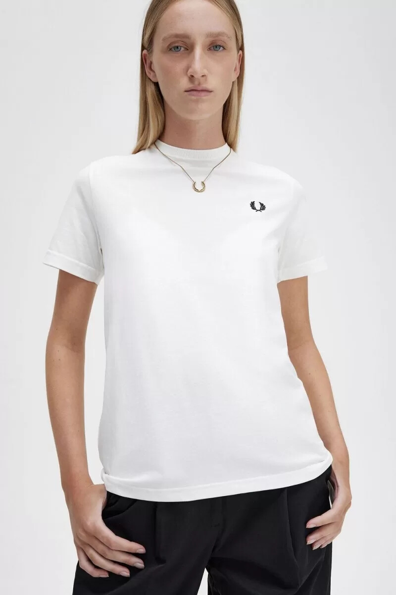 fred perry laurel wreath necklace womens jewellery gold
